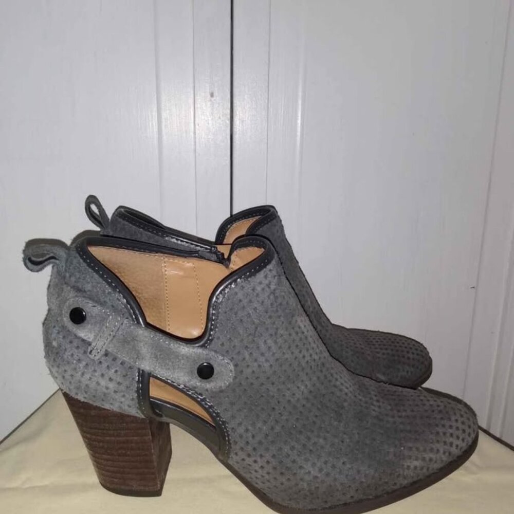 Franco Sarto Grey Suede Booties 7.5 - Picture 5 of 6